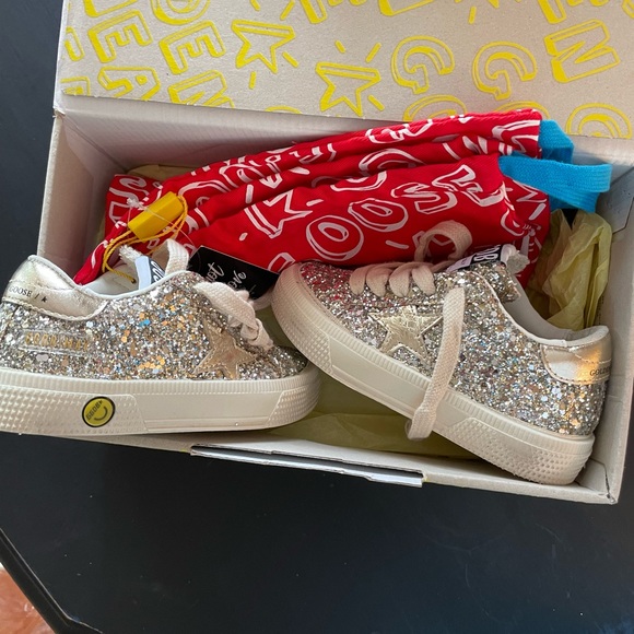 🚨SOLD🚨 GOLDEN GOOSE Kids May Embellished sparkle Lace-Up Sneakers - Picture 2 of 5
